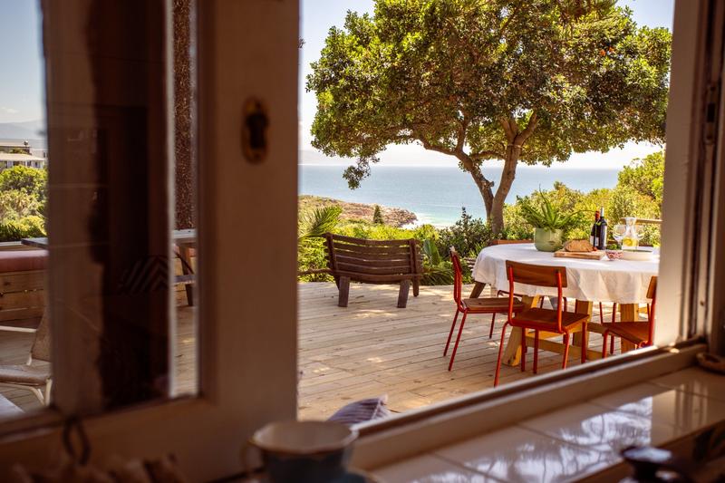 To Let 5 Bedroom Property for Rent in Hobie Beach Western Cape